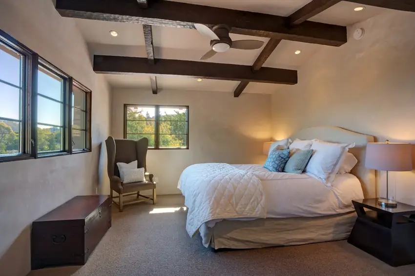PlasterMax master bedroom wall finish, Crescent home